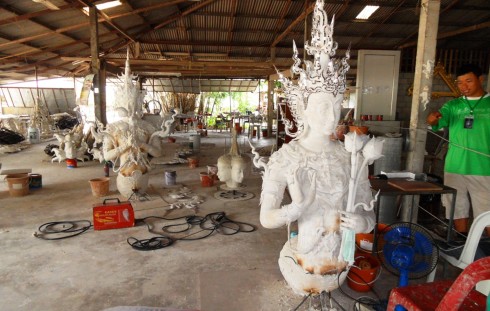 color photo of the workshop at the White Temple in Thailand